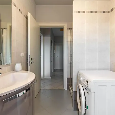 Apartamento La Casa Di Claudio - By Host4U Melegnano Exterior foto
