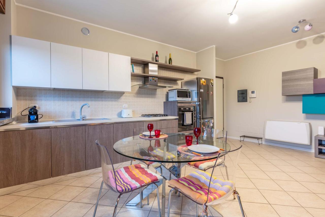 La Casa Di Claudio - By Host4u Apartment Melegnano